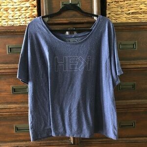 He>i Blue oversized short sleeve top with rainbow pilling in size 2X